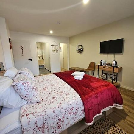 Chambre D'Hote Aphrodite Сент-Женевьев-де-Буа Экстерьер фото